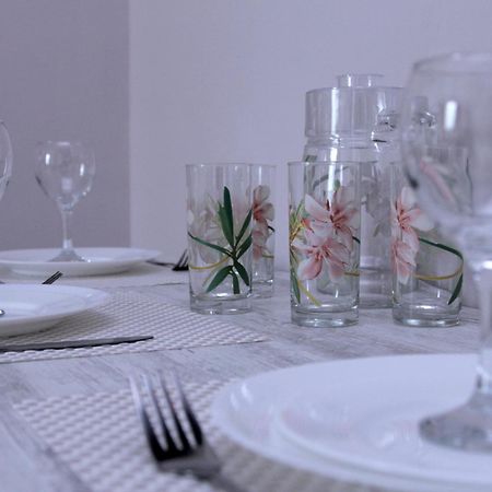 Hotel Caucasus Tbilisi Eksteriør bilde