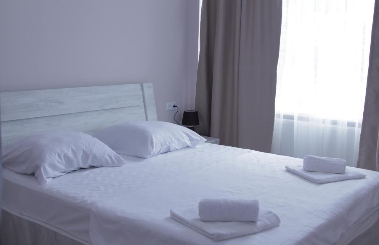 Hotel Caucasus Tbilisi Eksteriør bilde