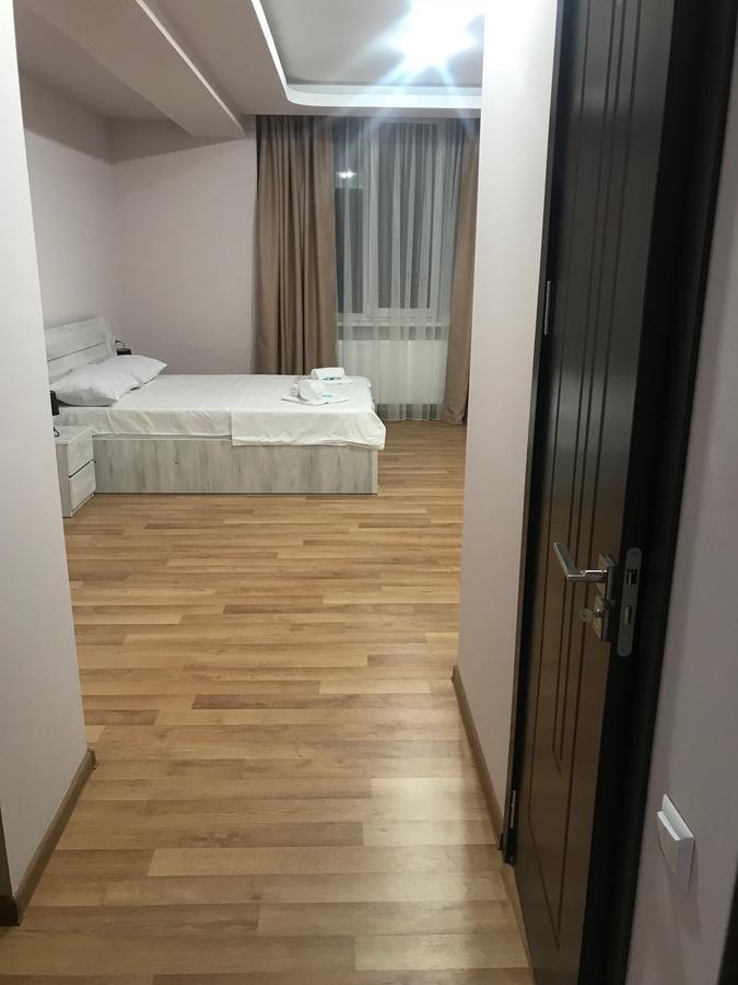 Hotel Caucasus Tbilisi Eksteriør bilde