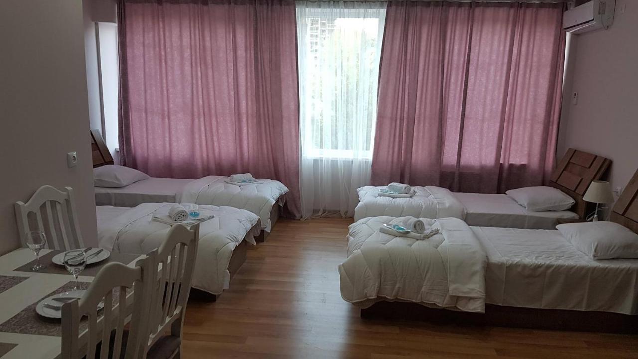 Hotel Caucasus Tbilisi Eksteriør bilde